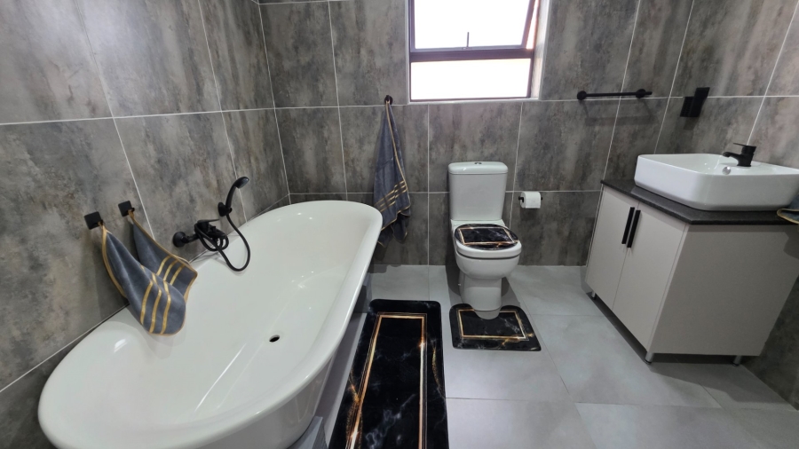 3 Bedroom Property for Sale in Island View Western Cape